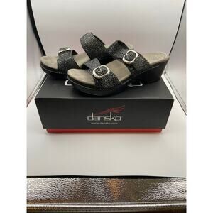Dansko size 39/8.5US, Sophie Shagreen Black, Heels, Sandals.